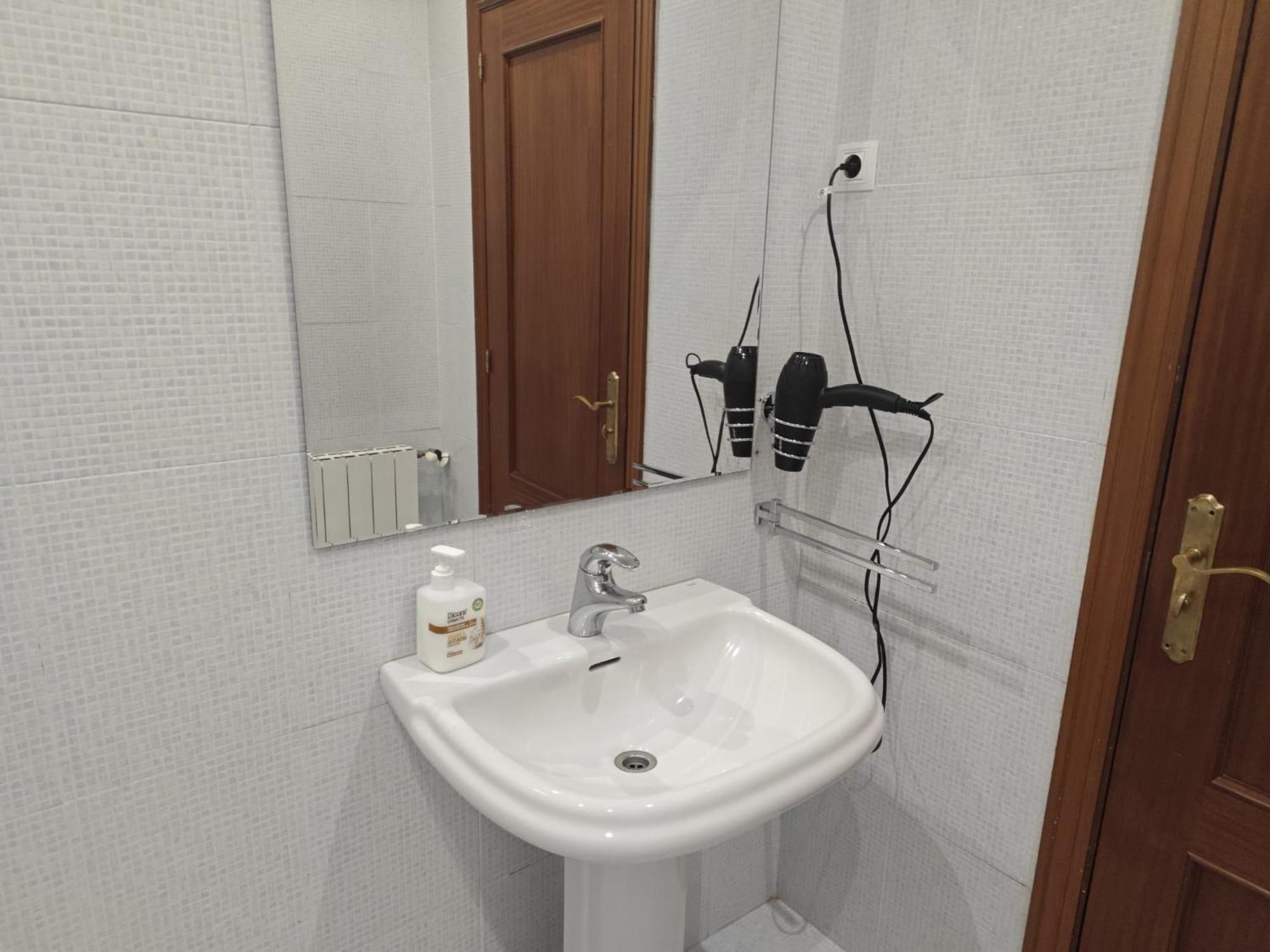 Piso Centrico En Bilbaoアパートメント エクステリア 写真